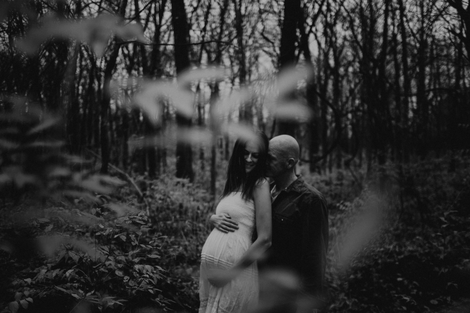 man pregnant woman woods forest illinois